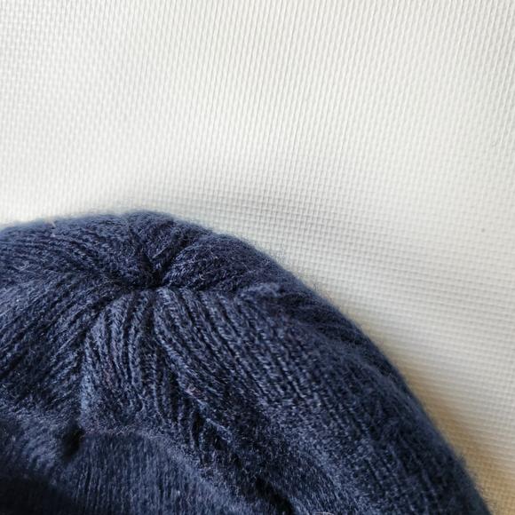 Levi's Dark Blue Knit Beanie with Red Logo - Picture 7 of 7